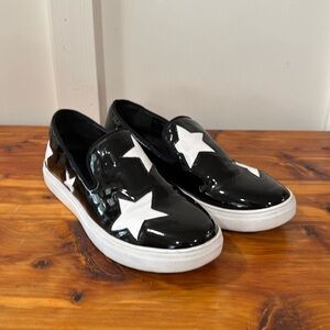 Wild Diva Black Patent Leather White Stars Slip On Sneakers
